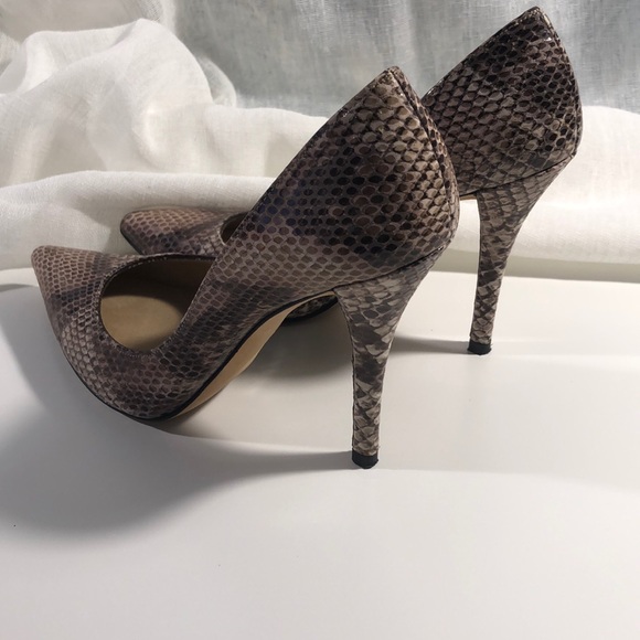 Stuart weitzman 4 inch snakeskin leather heels - Picture 4 of 8